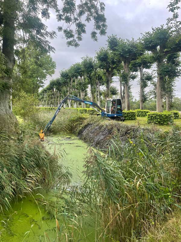 Maaikorven en groenonderhoud Friesland